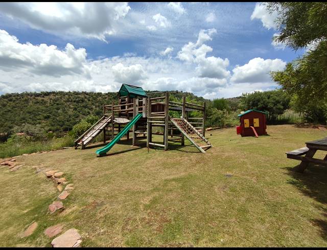 4 BEDROOM HOUSE FOR SALE IN ESTATE D' AFRIQUE